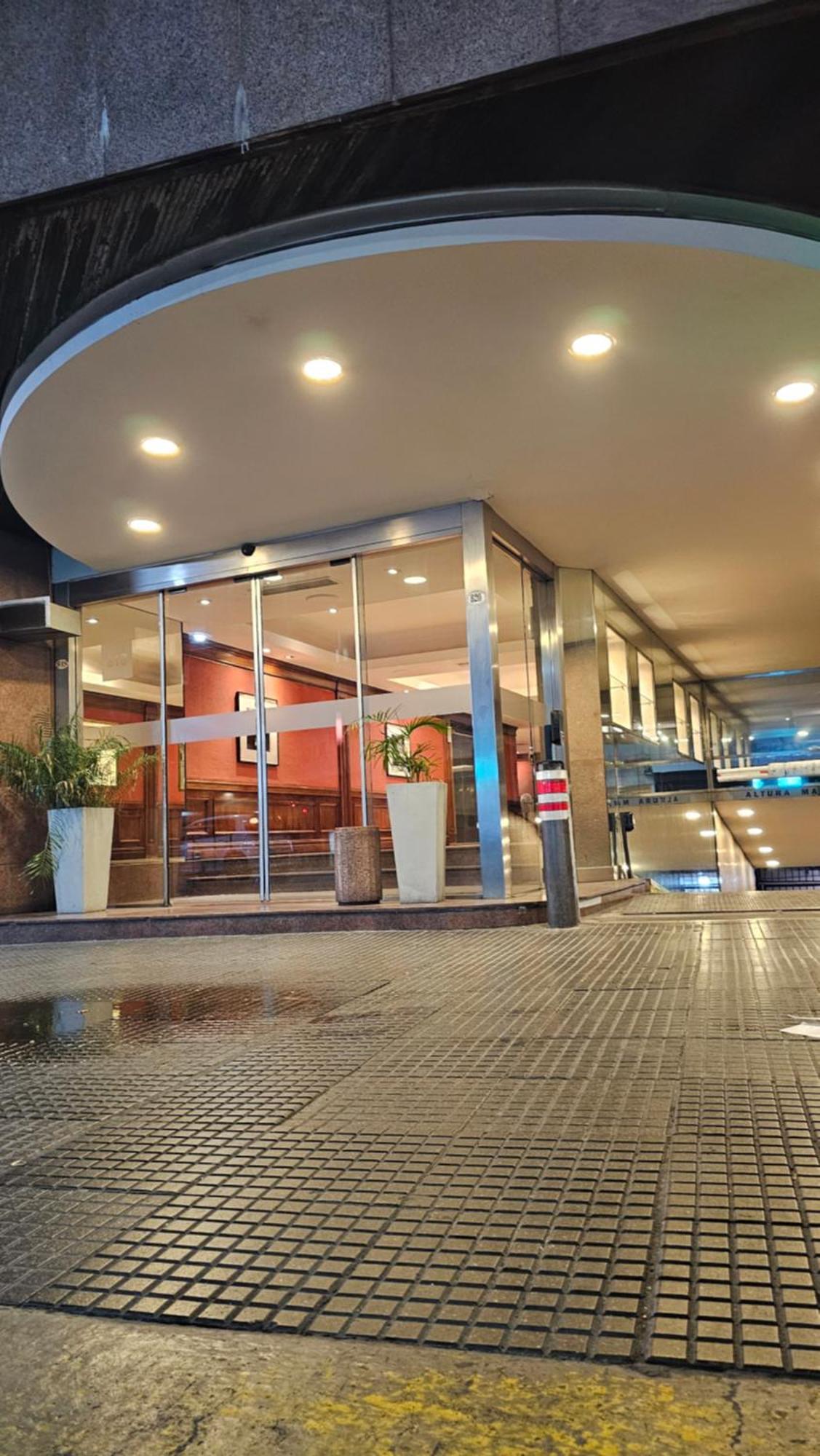Departamento En Microcentro A Pasos Del Obelisco Apartman Buenos Aires Kültér fotó